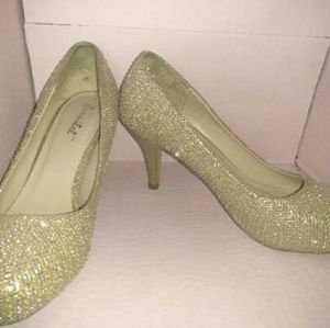 Gold Round Toe Sparkly Heels